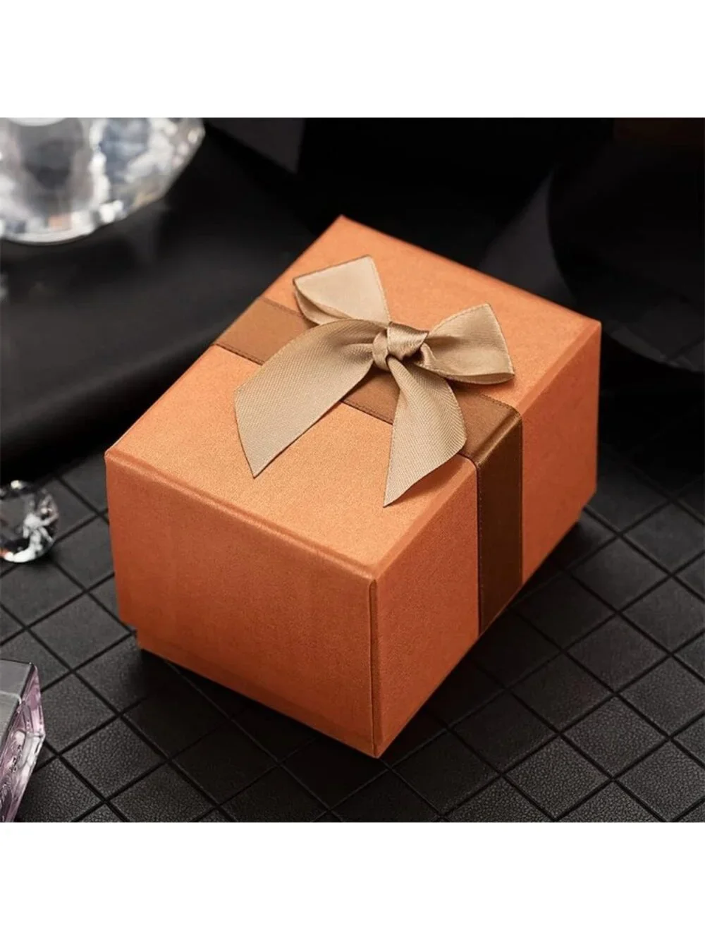 Women’s Gold Elegant Bracelet Set Alloy Band and Case Luxury Stylish Wrist Watch